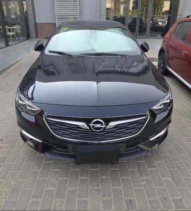 Opel Insignia 2020 Topline Black Automatic — Used - 3
