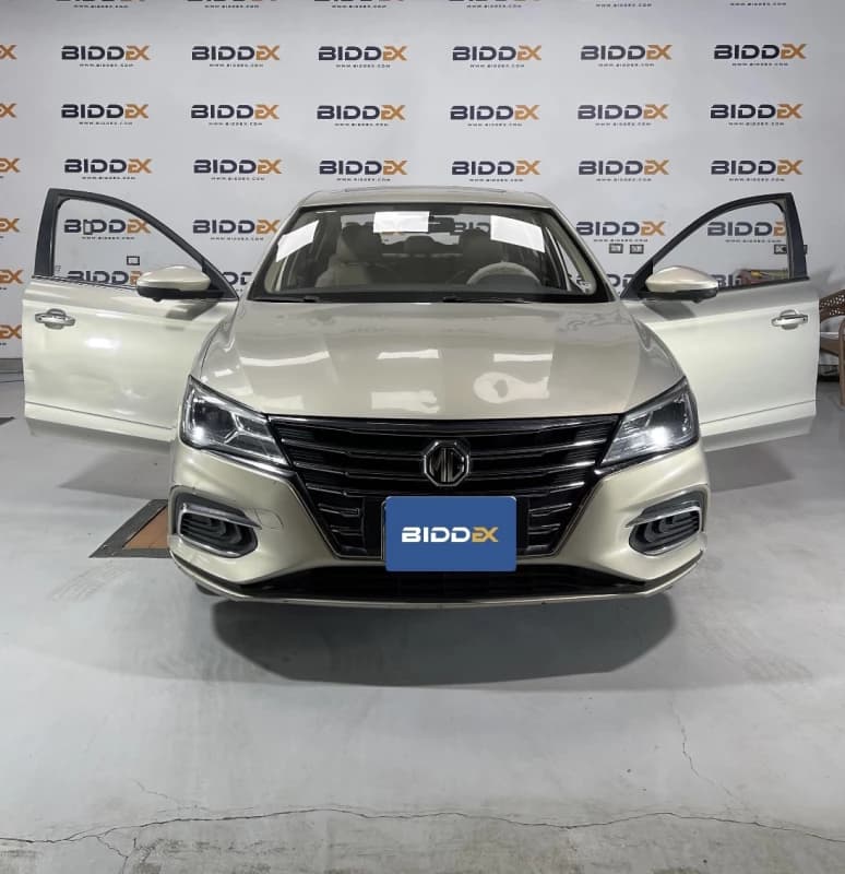 MG 5 2021 Luxury Silver Automatic — Used