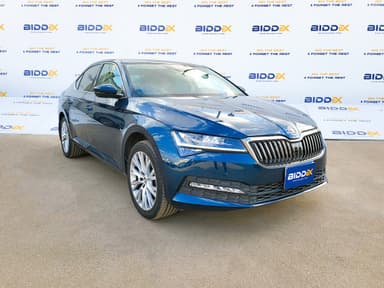 Skoda Superb 2024 امبيشن أزرق أوتوماتيك — مستعملة - 1