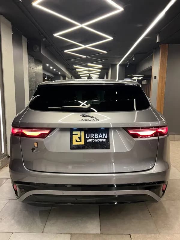 جاكوار اف باس 2024