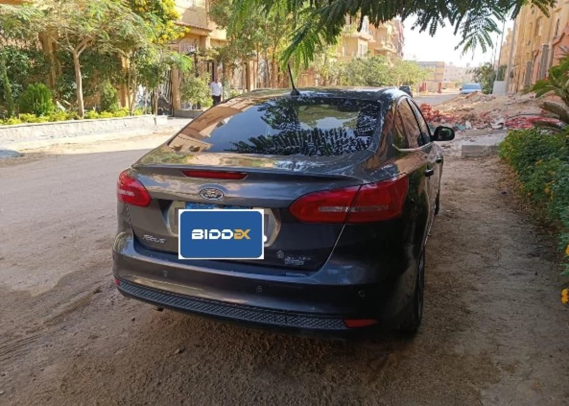 Ford Focus 2018 سبورت لاين رمادي أوتوماتيك — مستعملة