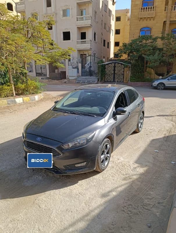 Ford Focus 2018 سبورت لاين رمادي أوتوماتيك — مستعملة