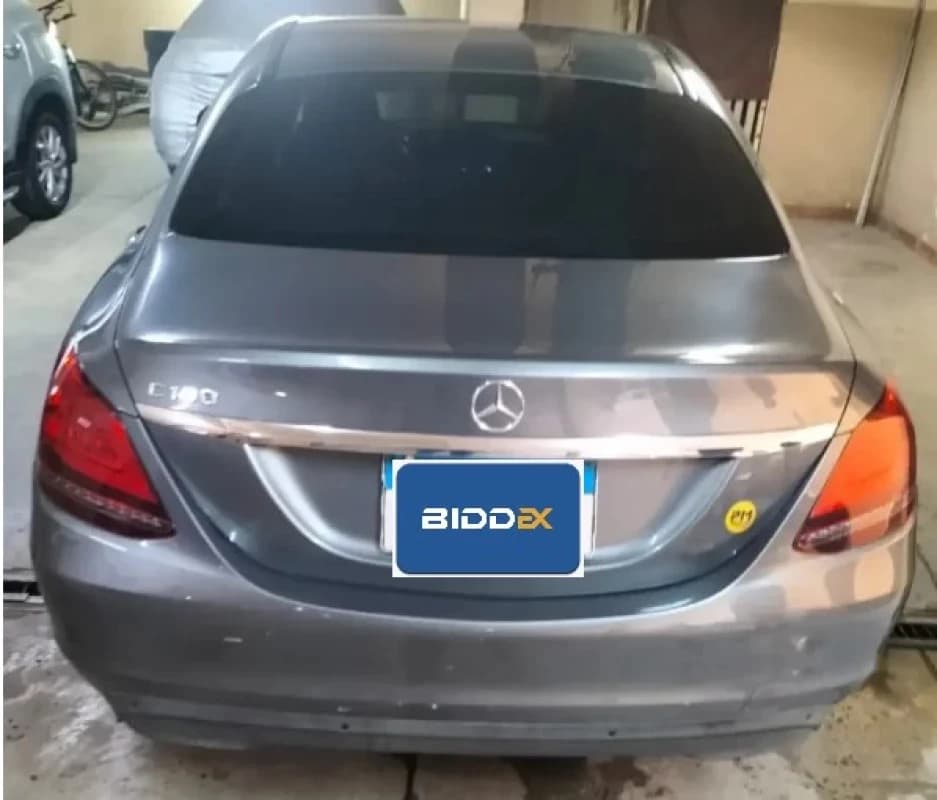 Mercedes-Benz C180 2020 افنتجارد رمادي أوتوماتيك — مستعملة