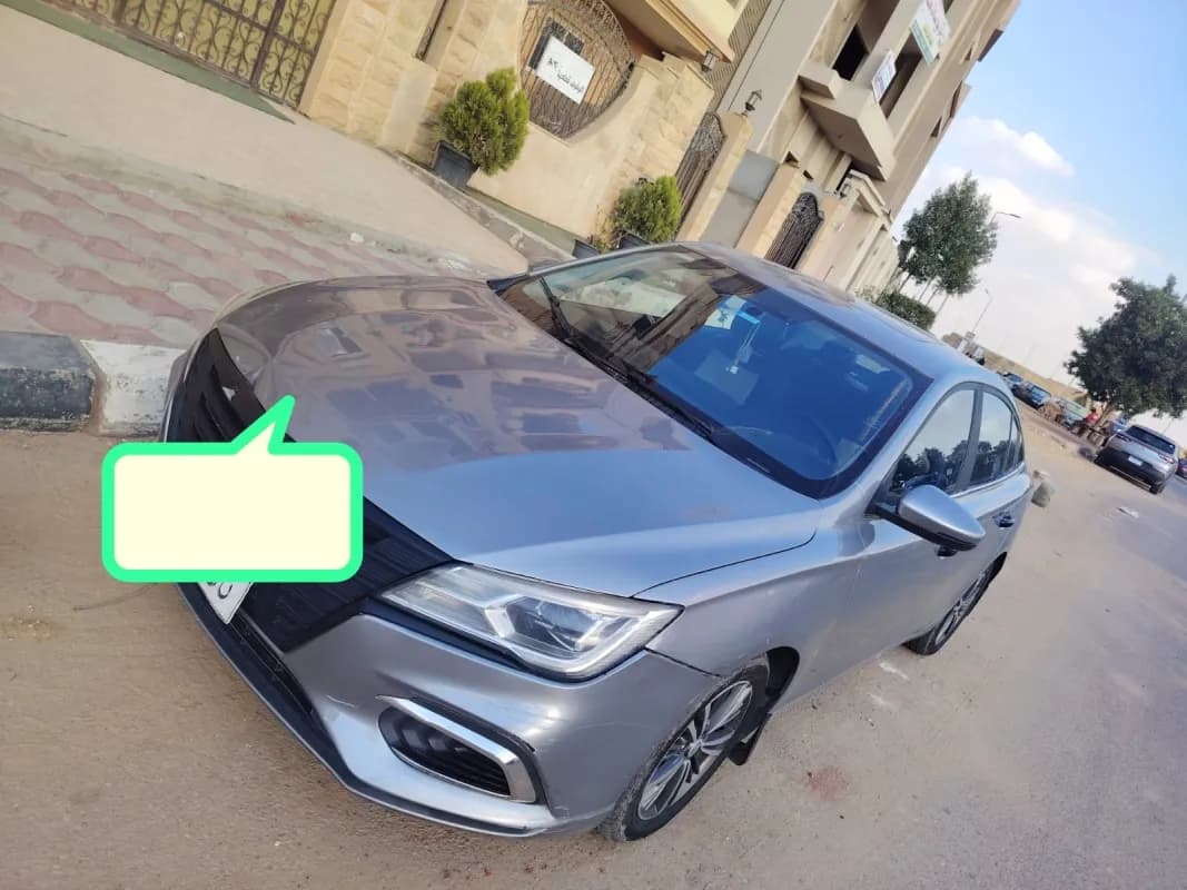 ام جي 5 2020 لاكشري فضي أوتوماتيك — مستعملة