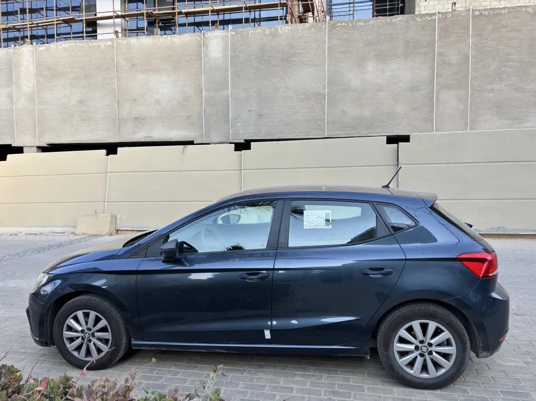 سيات ابيزا 2021 اف ار رمادي أوتوماتيك — مستعملة