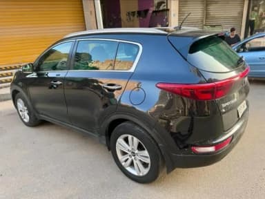 كيا سبورتاج 2018 توب لاين  أسود أوتوماتيك — مستعملة - 4