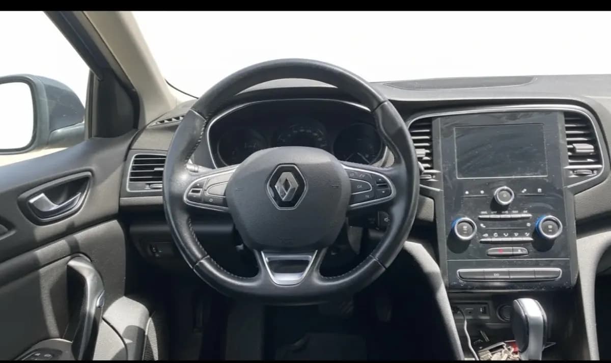 Renault Megane 2019 Signature  wo/wp Gray Automatic — Used