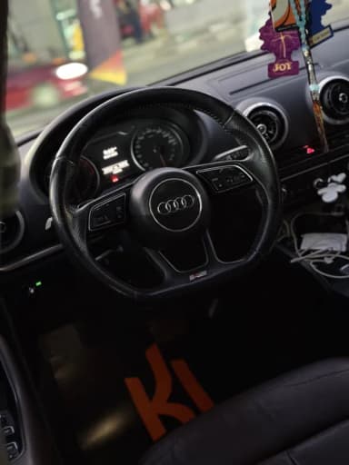 Audi A3 2020 S-line Black Automatic — Used - 3