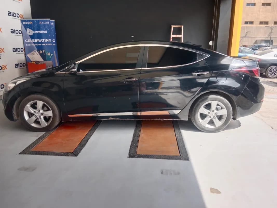 هيونداي النترا MD 2016 جي ال اوتومتك أسود أوتوماتيك — مستعملة