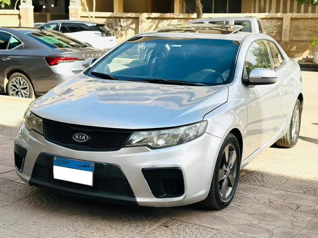 كيا سيراتو 2011 الفئه التالته أبيض أوتوماتيك — مستعملة