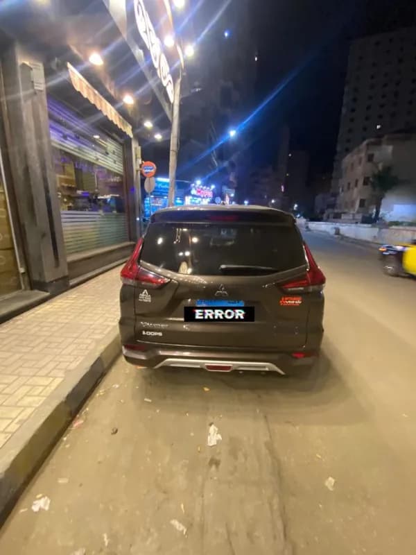 ميتسوبيشي اكسباندر 2019 هاي لاين أحمر أوتوماتيك — مستعملة