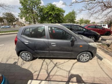 هيونداي I10 2017 هاي لاين أزرق غامق أوتوماتيك — مستعملة - 4