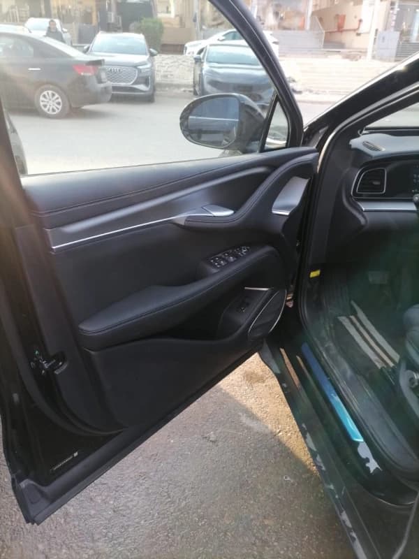 BYD Sealion 2024 HighLine Black Automatic — New