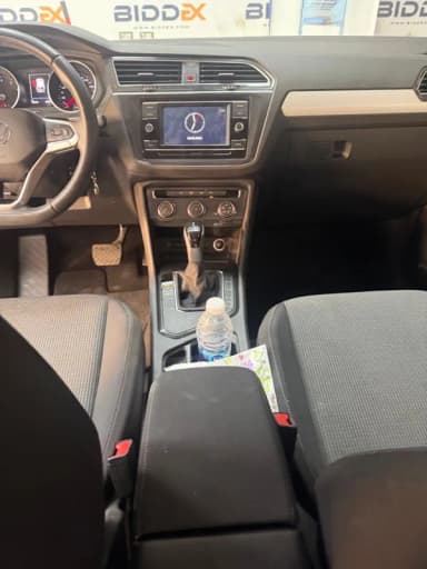 Volkswagen Tiguan 2022 Elegance  Gray Automatic — Used - 3