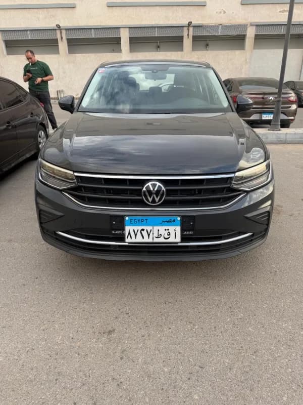 Volkswagen Tiguan 2022 Elegance  Gray Automatic — Used