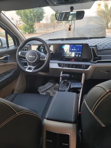 Kia Sportage 2025 3rd Silver Automatic — Used - 4