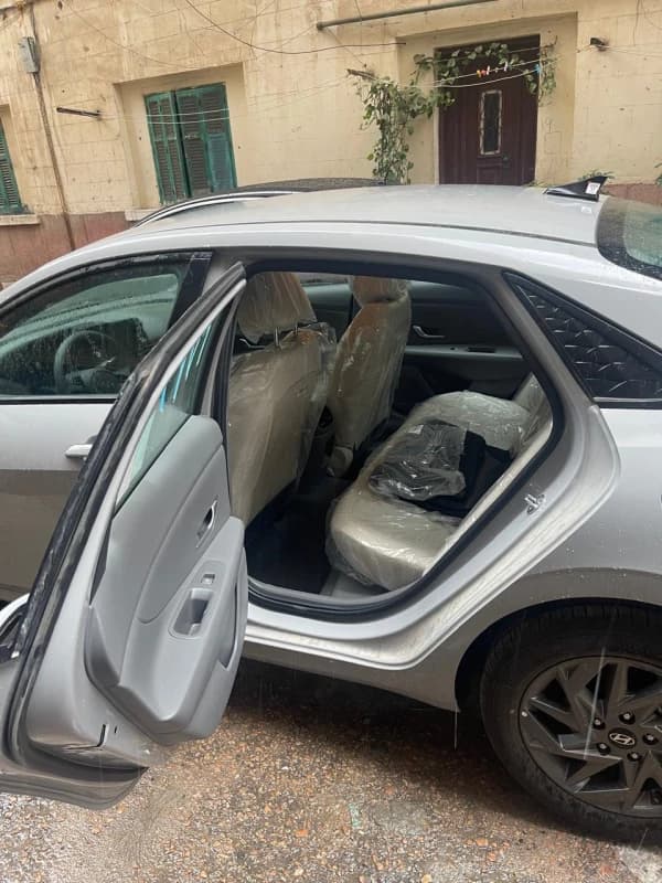 هيونداي النترا CN7 2024 الفئة الثالثة فضي أوتوماتيك — مستعملة