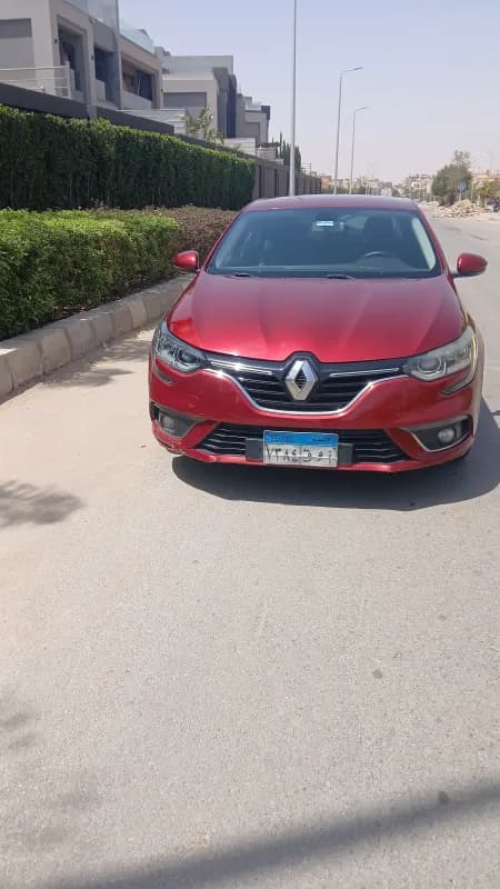 رينو ميجان 2019 تيربو سيجنتشر أحمر أوتوماتيك — مستعملة