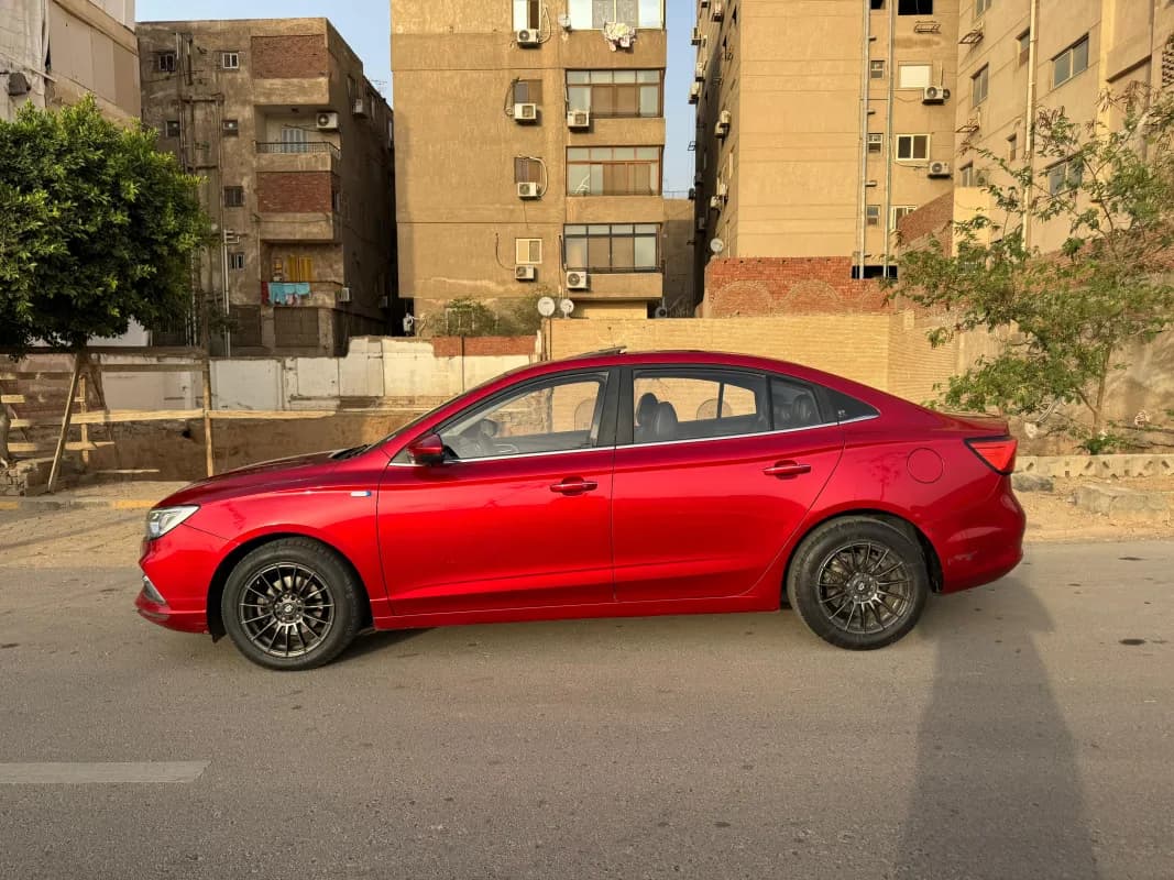 MG 5 2020 Luxury Red Automatic — Used