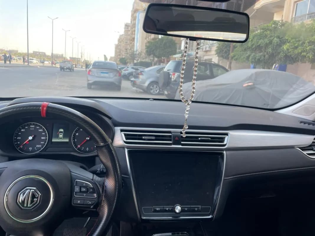 ام جي 5 2026 لاكشري فضي أوتوماتيك — مستعملة