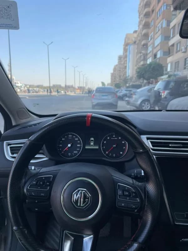 ام جي 5 2026 لاكشري فضي أوتوماتيك — مستعملة