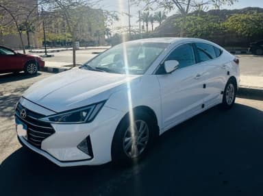 Hyundai Elantra AD 2020 Smart White Automatic — Used - 4