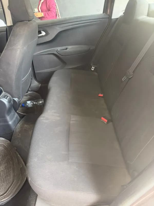 Peugeot 301 2015 allure + Brown Automatic — Used