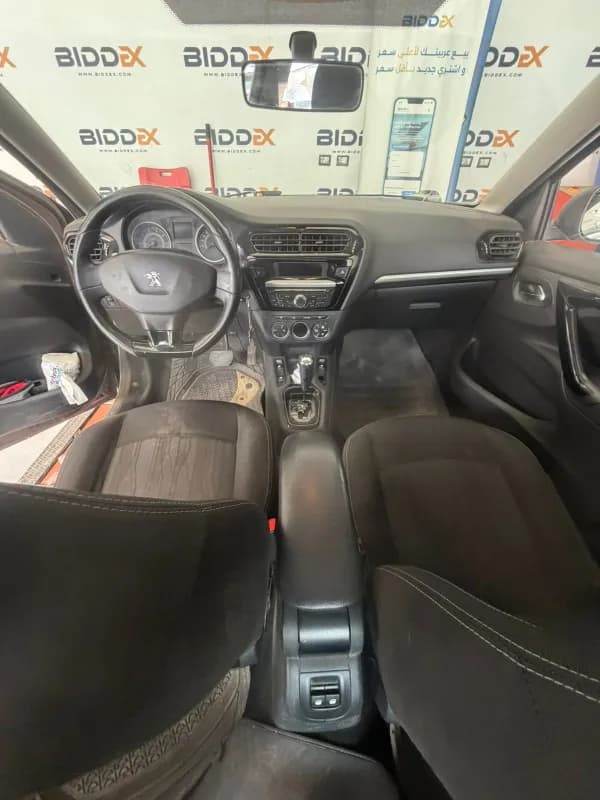 Peugeot 301 2015 allure + Brown Automatic — Used