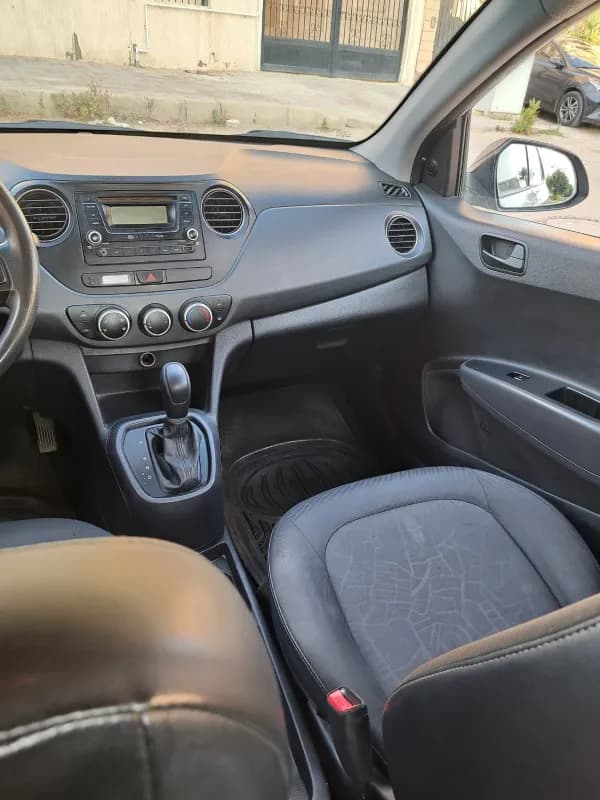 Hyundai Grand I10 2015 GL Silver Automatic — Used