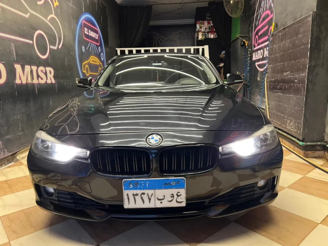 BMW 320i 2014 Luxury Line Black Automatic — Used