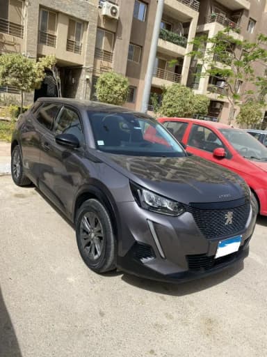 Peugeot 2008 2022 Active Gray Automatic — Used - 3