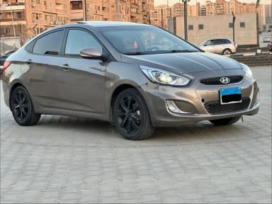 Hyundai Accent RB 2023 Highline Gold Automatic — Used - 3
