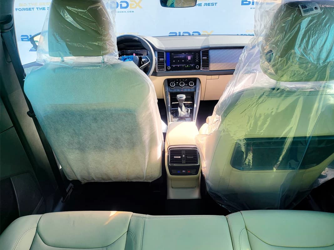   2024 ستايل أسود أوتوماتيك — جديدة