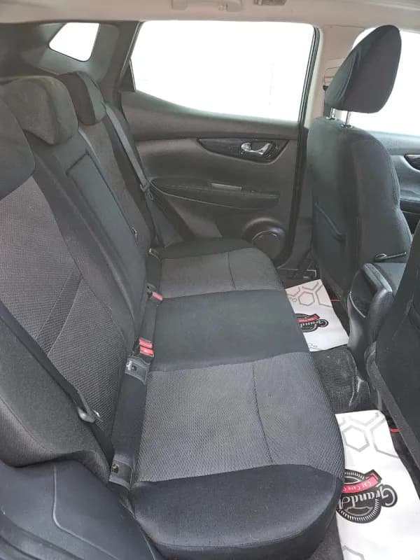 Nissan Qashqai 2015 Tekna Gray Automatic — Used