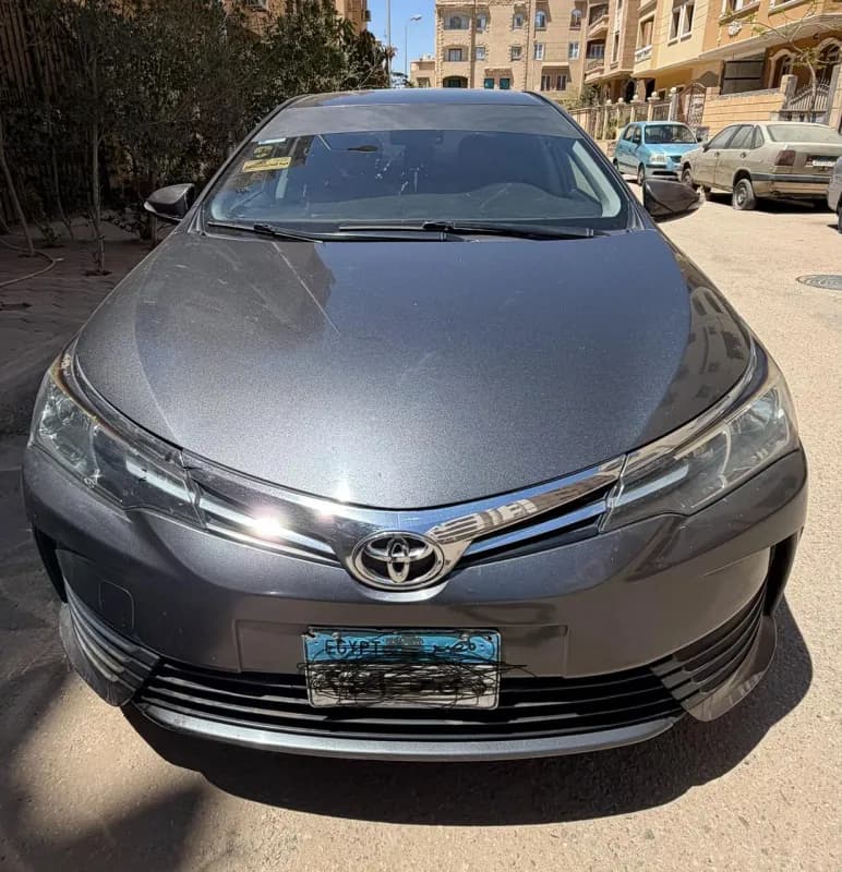 تويوتا كورولا 2019 اكتيف رمادي أوتوماتيك — مستعملة