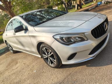 Mercedes-Benz CLA 180 2018 AMG Silver Automatic — Used - 3