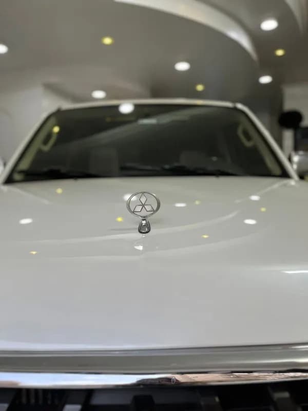 Mitsubishi Pajero 2015 Highline White Automatic — Used