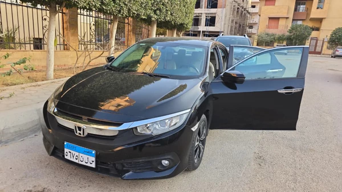 Honda Civic 2019 Sedan LX Black Automatic — Used