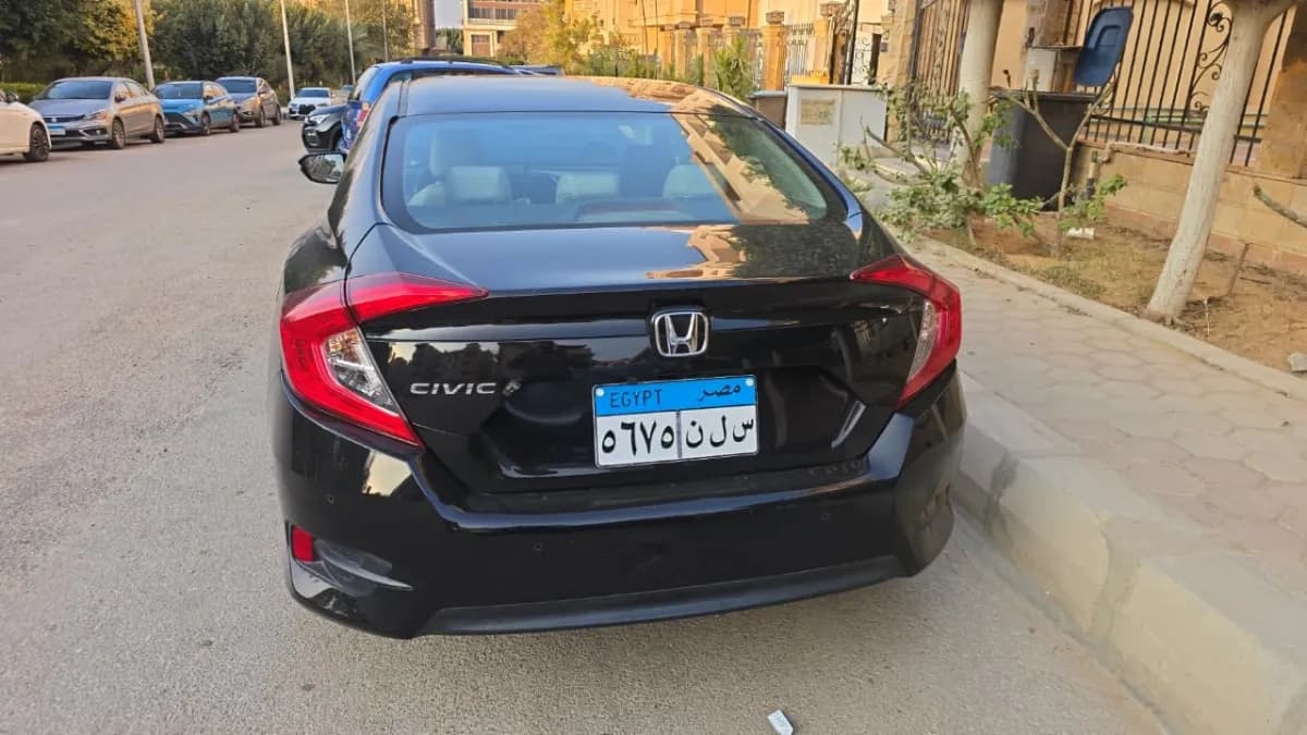 Honda Civic 2019 Sedan LX Black Automatic — Used