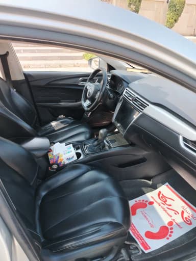 MG 5 2021 Luxury Silver Automatic — Used - 4