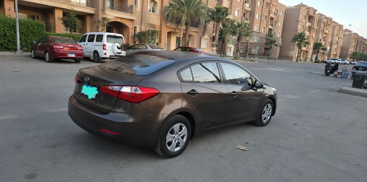 كيا كيه 3 2015 سيجنتشر بني أوتوماتيك — مستعملة
