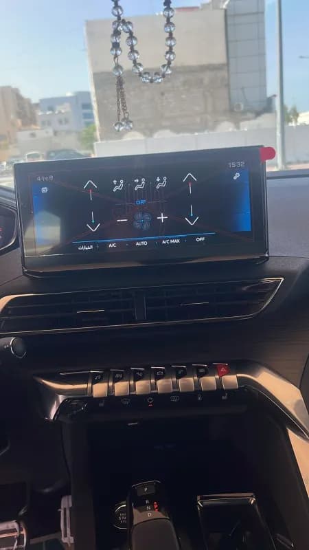بيجو 5008 2023 جي تي لاين أحمر أوتوماتيك — مستعملة