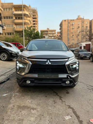 Mitsubishi Xpander 2027 Highline Cement Gray Automatic — New - 4