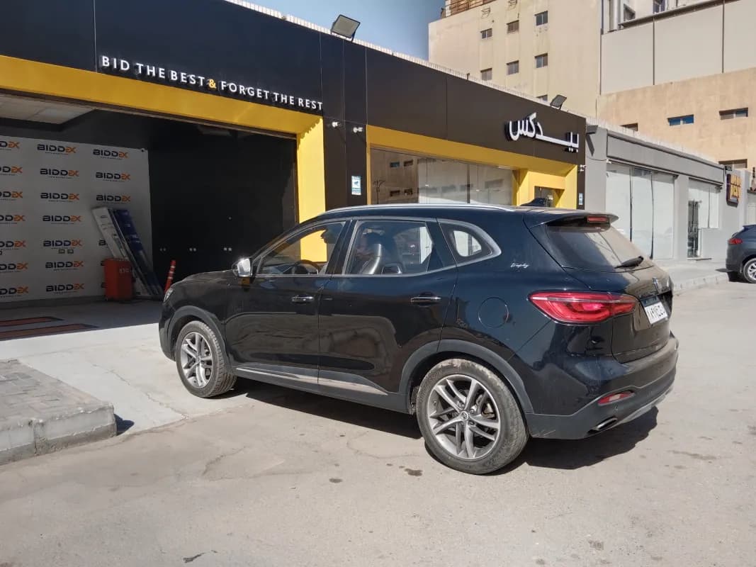 ام جي اتش اس 2021 ليفربول  أسود أوتوماتيك — مستعملة