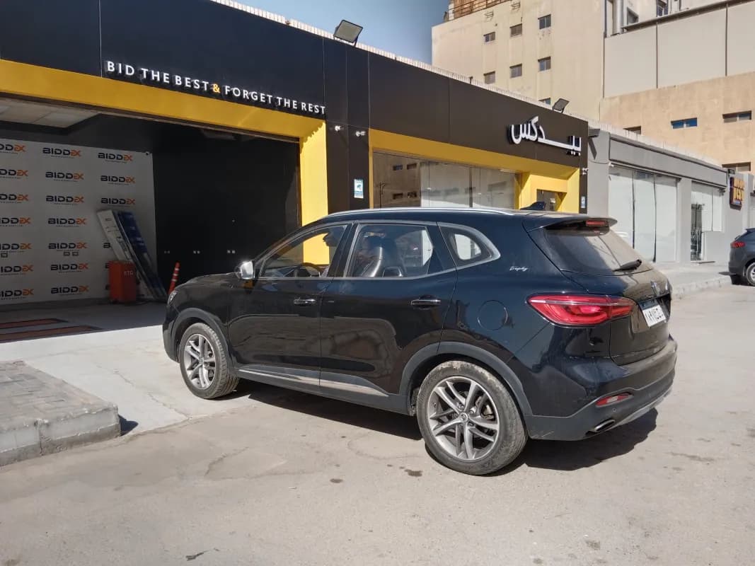 ام جي اتش اس 2021 ليفربول  أسود أوتوماتيك — مستعملة