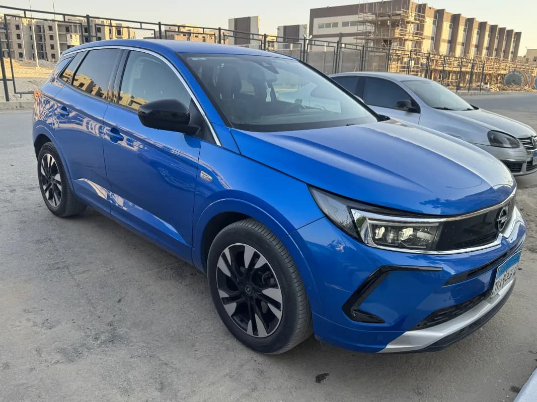 Opel Grand land 2024 Topline Plus Blue Automatic — Used