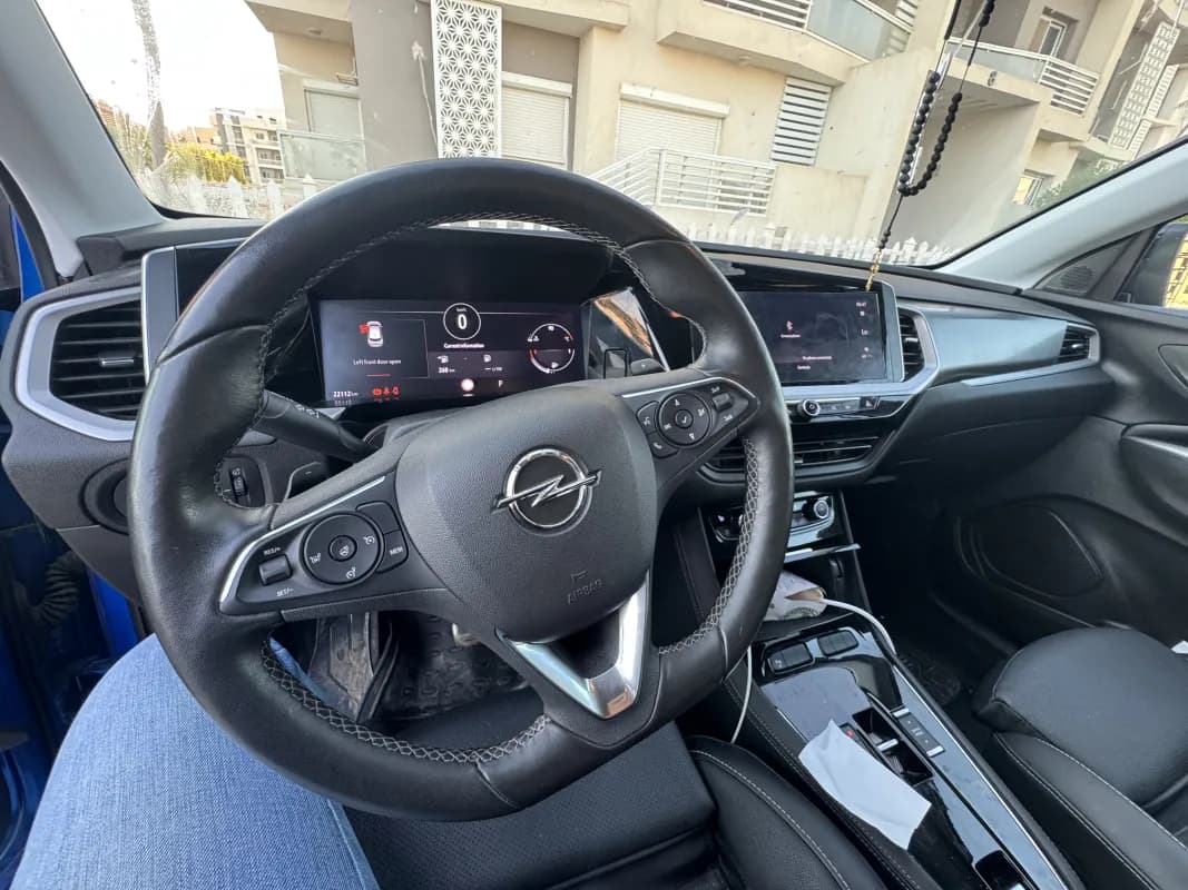 Opel Grand land 2024 Topline Plus Blue Automatic — Used