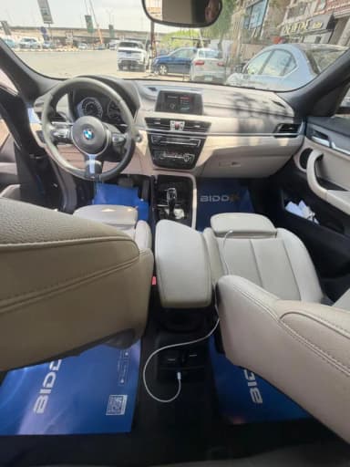 بي ام دبليو X2 2020 اس درايف أزرق فيورد أوتوماتيك — مستعملة - 4