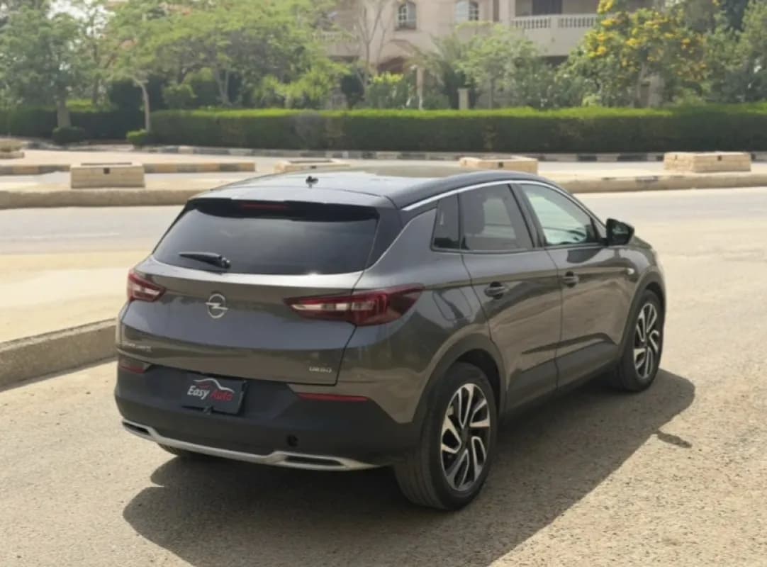 Opel Grand land 2018 Topline Bronze Automatic — Used