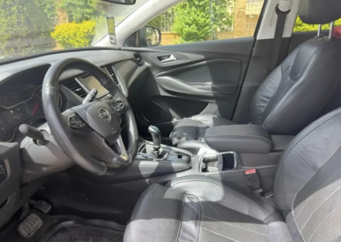 Opel Grand land 2018 Topline Bronze Automatic — Used